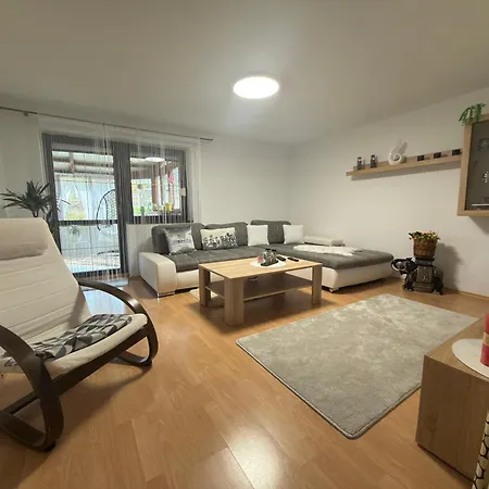 Domcek Pod Tatrami * Nová Lesná